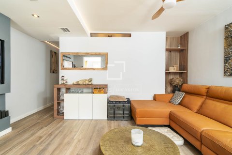Купить квартиру в Барселона, Испания с 2 спальни, 69м², № 6558 - фото 20