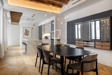 Купить квартиру в Барселона, Испания с 3 спальни, 183м², № 6553 - фото 7
