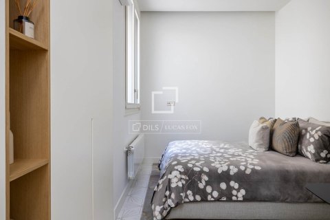 2 bedrooms apartment for sale in Barcelona, Catalonia, Spain № 6556 - photo 24