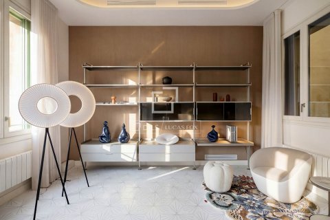 2 bedrooms apartment for sale in Barcelona, Catalonia, Spain № 6556 - photo 3