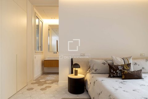 2 bedrooms apartment for sale in Barcelona, Catalonia, Spain № 6556 - photo 15