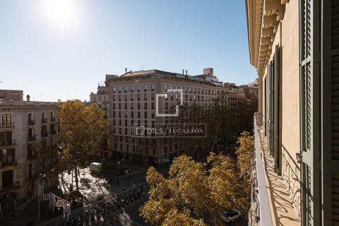 3 bedrooms apartment for sale in Barcelona, Catalonia, Spain № 6555 - photo 11