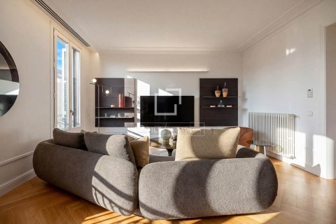 3 bedrooms apartment for sale in Barcelona, Catalonia, Spain № 6555 - photo 4
