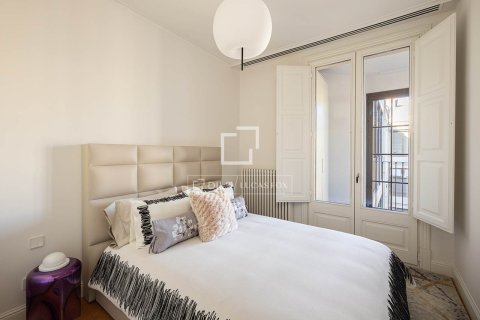 3 bedrooms apartment for sale in Barcelona, Catalonia, Spain № 6555 - photo 17