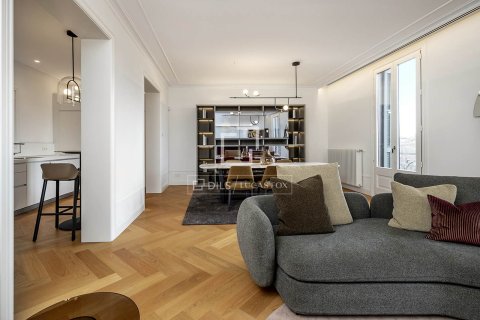 3 bedrooms apartment for sale in Barcelona, Catalonia, Spain № 6555 - photo 7