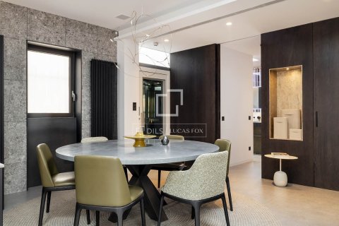 2 bedrooms apartment for sale in Barcelona, Catalonia, Spain № 6554 - photo 11