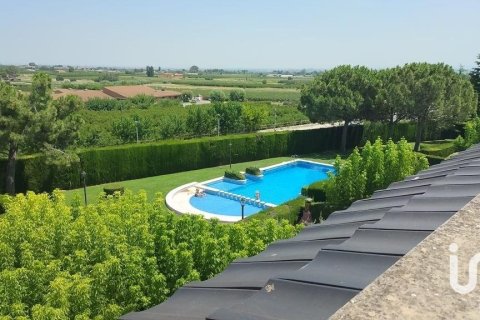Сasa de 6 dormitorios en venta en Alpicat, Lérida, Cataluña, Spain № 4799 - foto 2