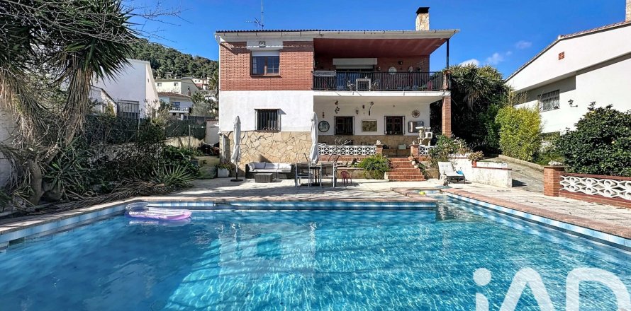 4 bedrooms house for sale in Olivella, Barcelona, Catalonia, Spain № 7516