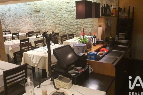 Cafetería / restaurante de 725 m² en venta en Santa Coloma de Queralt, Tarragona, Cataluña, Spain № 7514 - foto 5