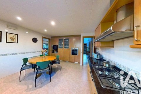 7 bedrooms house for sale in Calafell, Tarragona, Catalonia, Spain № 7510 - photo 17