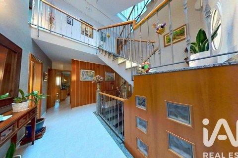 7 bedrooms house for sale in Calafell, Tarragona, Catalonia, Spain № 7510 - photo 25