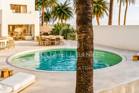 Сasa de 4 dormitorios en venta en Empuriabrava, Gerona, Cataluña, Spain № 7901 - foto 6