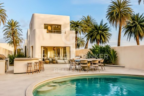 Сasa de 4 dormitorios en venta en Empuriabrava, Gerona, Cataluña, Spain № 7901