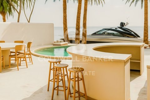 Сasa de 4 dormitorios en venta en Empuriabrava, Gerona, Cataluña, Spain № 7901 - foto 2