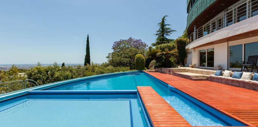Сasa de 7 dormitorios en venta en Esplugues de Llobregat, Barcelona, Cataluña, Spain № 8146