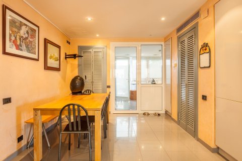 Сasa de 7 dormitorios en venta en Esplugues de Llobregat, Barcelona, Cataluña, Spain № 8146 - foto 28