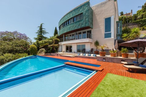 Сasa de 7 dormitorios en venta en Esplugues de Llobregat, Barcelona, Cataluña, Spain № 8146 - foto 2