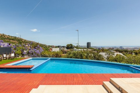 Сasa de 7 dormitorios en venta en Esplugues de Llobregat, Barcelona, Cataluña, Spain № 8146 - foto 6