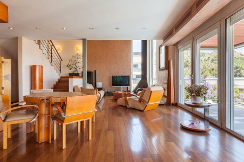 Сasa de 7 dormitorios en venta en Esplugues de Llobregat, Barcelona, Cataluña, Spain № 8146 - foto 16