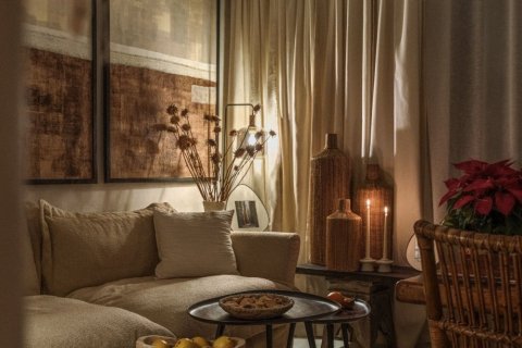 Apartamento de 3 dormitorios en venta en Sants-Montjuïc, Barcelona, Cataluña, Spain № 8149 - foto 2