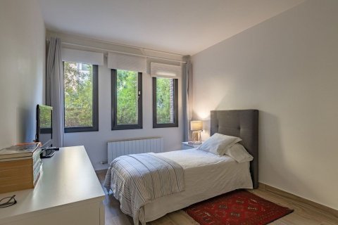 Купить дом в Сан-Жуст-Десверн, Испания с 9 комнат, 571м², № 8147 - фото 7