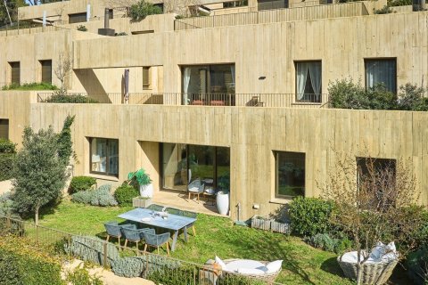 Apartamento de 4 dormitorios en venta en Begur, Gerona, Cataluña, Spain № 8150 - foto 16