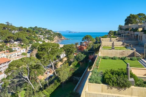 Apartamento de 4 dormitorios en venta en Begur, Gerona, Cataluña, Spain № 8150 - foto 5