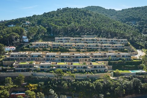 Apartamento de 4 dormitorios en venta en Begur, Gerona, Cataluña, Spain № 8150 - foto 4