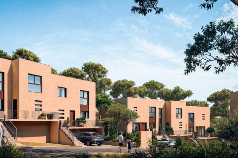 Dúplex de 4 dormitorios en venta en Begur, Gerona, Cataluña, Spain № 8151 - foto 3