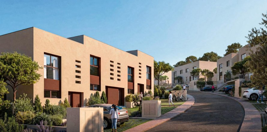 Dúplex de 4 dormitorios en venta en Begur, Gerona, Cataluña, Spain № 8151