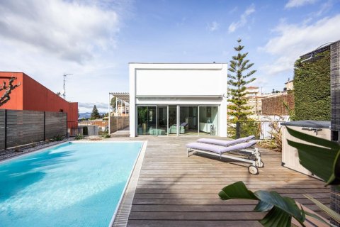 Сasa de 4 dormitorios en venta en Esplugues de Llobregat, Barcelona, Cataluña, Spain № 8148 - foto 8