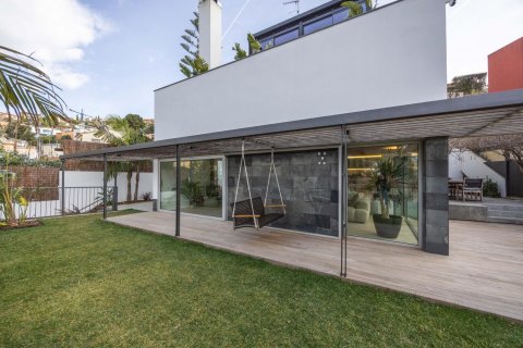 Сasa de 4 dormitorios en venta en Esplugues de Llobregat, Barcelona, Cataluña, Spain № 8148 - foto 4
