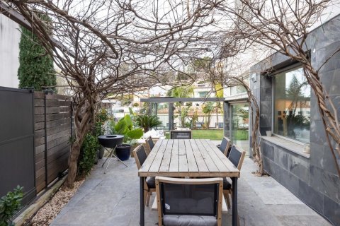 Сasa de 4 dormitorios en venta en Esplugues de Llobregat, Barcelona, Cataluña, Spain № 8148 - foto 28