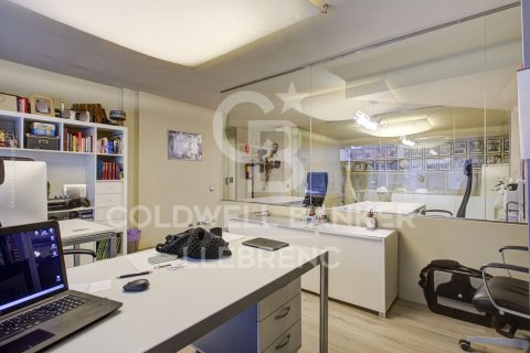 Dúplex de 354 m² en venta en Barcelona, Cataluña, Spain № 6073 - foto 7