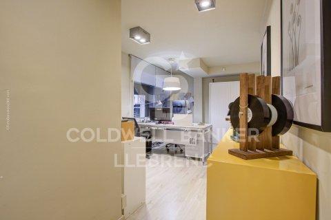 Dúplex de 354 m² en venta en Barcelona, Cataluña, Spain № 6073 - foto 10