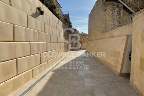 Villa de 6 dormitorios en venta en Lloret de Mar, Gerona, Cataluña, Spain № 6074 - foto 26