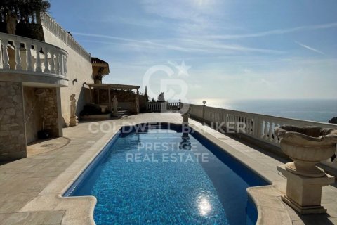 Villa de 6 dormitorios en venta en Lloret de Mar, Gerona, Cataluña, Spain № 6074 - foto 28