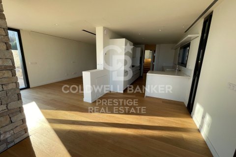 Сasa de 5 dormitorios en venta en Barcelona, Cataluña, Spain № 6076 - foto 7