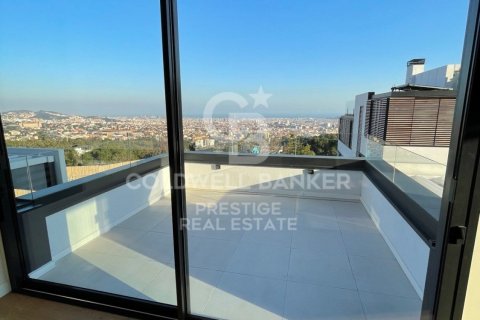 Сasa de 5 dormitorios en venta en Barcelona, Cataluña, Spain № 6076 - foto 12