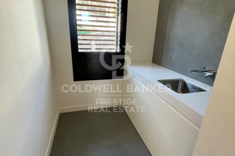Сasa de 5 dormitorios en venta en Barcelona, Cataluña, Spain № 6076 - foto 13