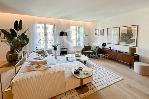 Apartamento de 2 dormitorios en venta en Barcelona, Cataluña, Spain № 5989 - foto 2