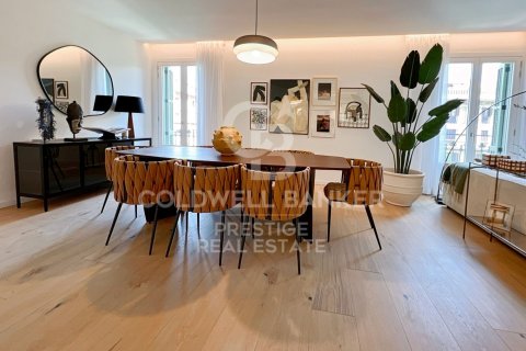 Apartamento de 2 dormitorios en venta en Barcelona, Cataluña, Spain № 5989 - foto 4
