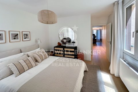 Apartamento de 2 dormitorios en venta en Barcelona, Cataluña, Spain № 5989 - foto 15
