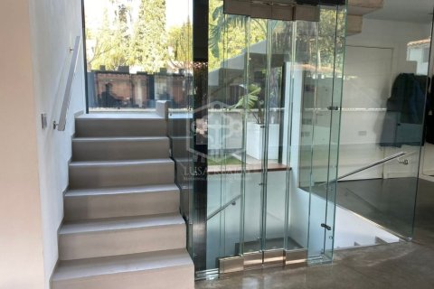 Villa de 5 dormitorios en venta en Castelldefels, Barcelona, Cataluña, Spain № 928 - foto 6