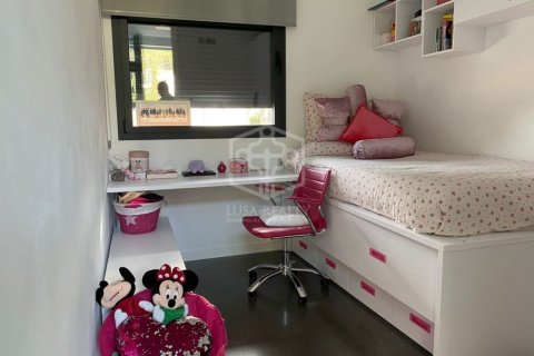 Villa de 5 dormitorios en venta en Castelldefels, Barcelona, Cataluña, Spain № 928 - foto 10