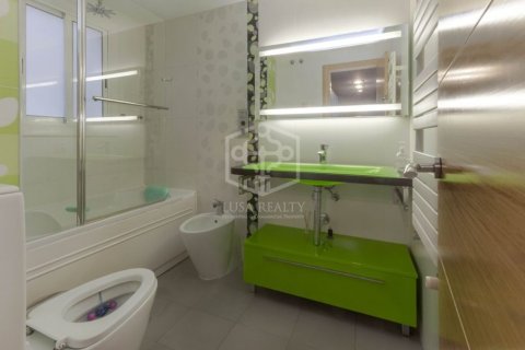 Apartamento de 5 dormitorios en venta en Barcelona, Cataluña, Spain № 929 - foto 20