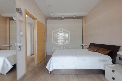 Apartamento de 5 dormitorios en venta en Barcelona, Cataluña, Spain № 929 - foto 12