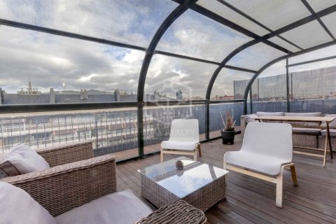 Apartamento de 5 dormitorios en venta en Barcelona, Cataluña, Spain № 929 - foto 27