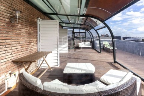 Apartamento de 5 dormitorios en venta en Barcelona, Cataluña, Spain № 929 - foto 29