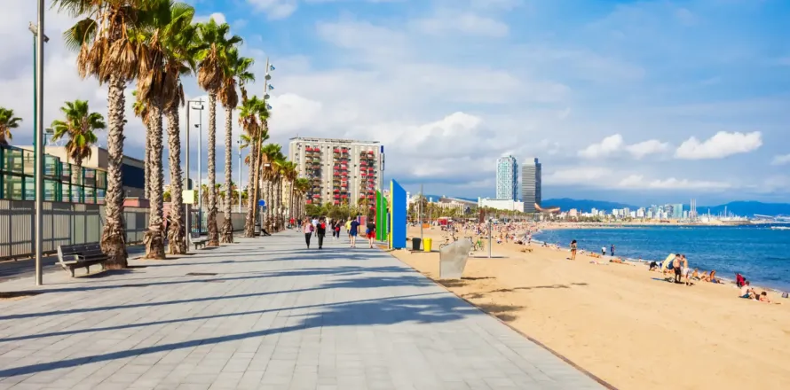 Propiedad comercial de 194 m² en venta en Barcelona, Cataluña, Spain № 1767